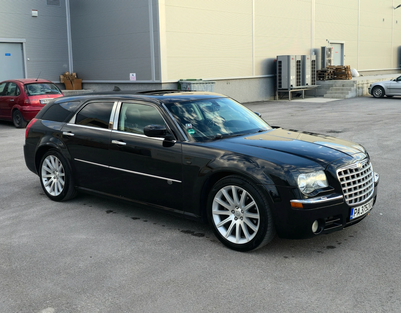 Chrysler 300c, снимка 2 - Автомобили и джипове - 54446206