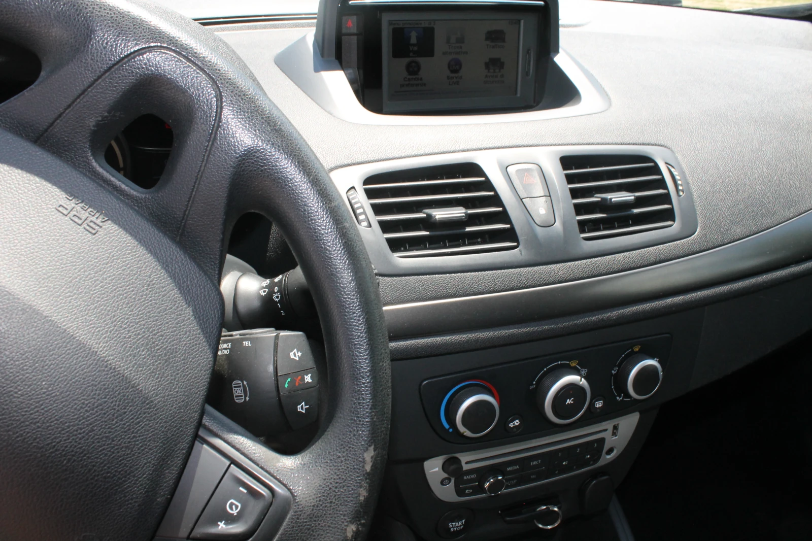 Renault Megane ИТАЛИЯ, НОВ ВНОС, EVRO 5B, снимка 11 - Автомобили и джипове - 54854149