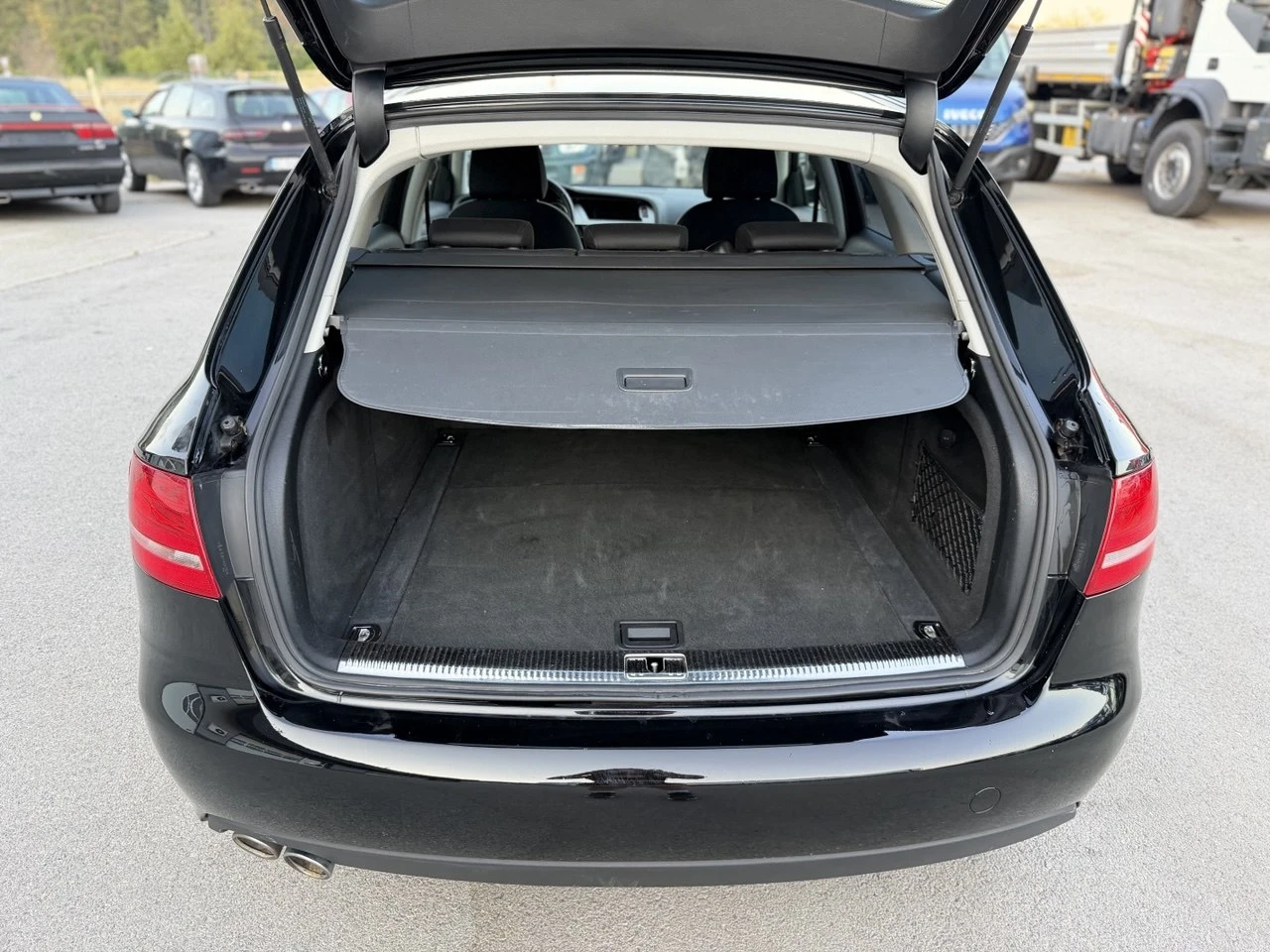 Audi A4 2.0TDI, снимка 17 - Автомобили и джипове - 55105593