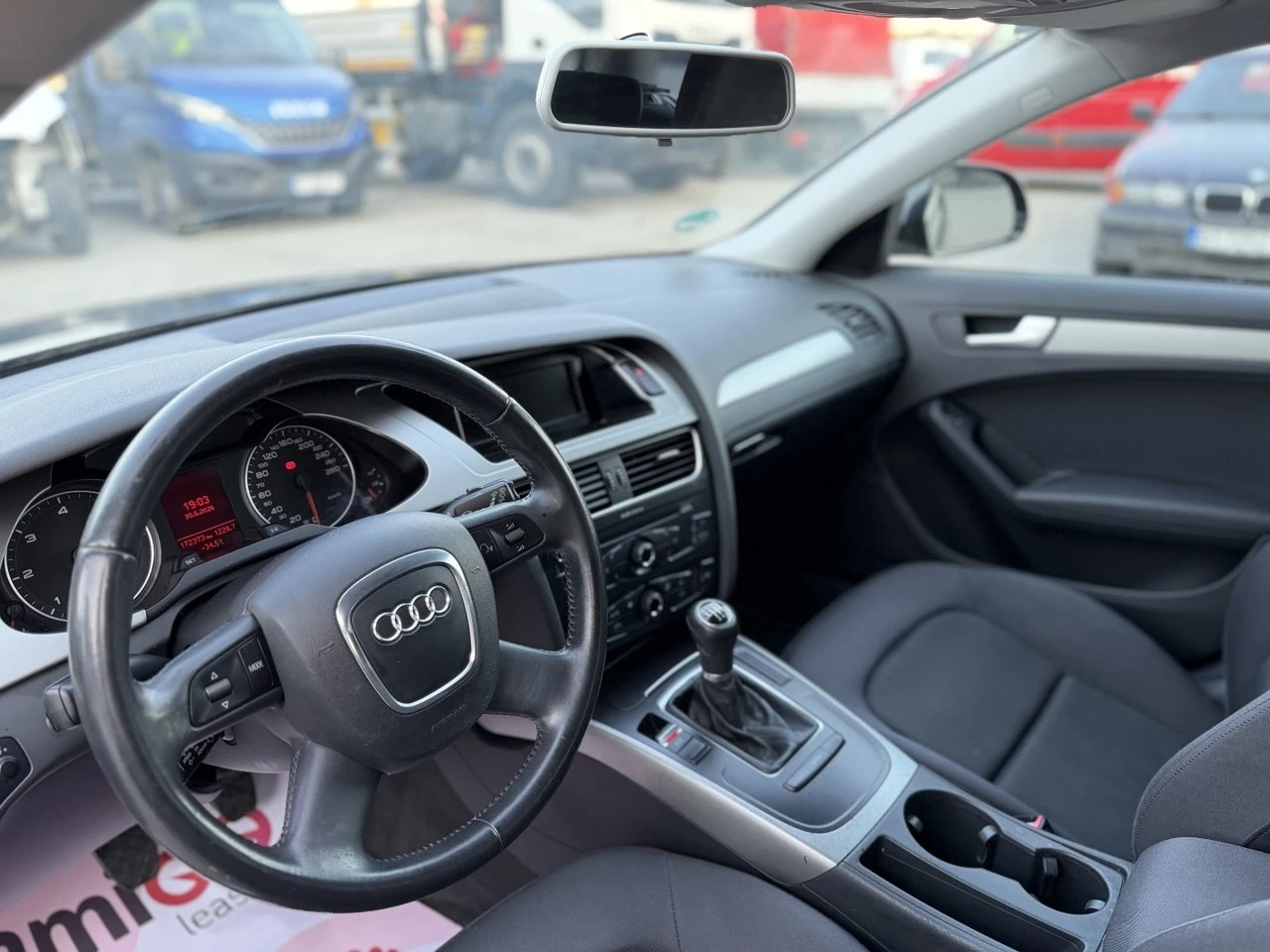 Audi A4 2.0TDI, снимка 10 - Автомобили и джипове - 55105593