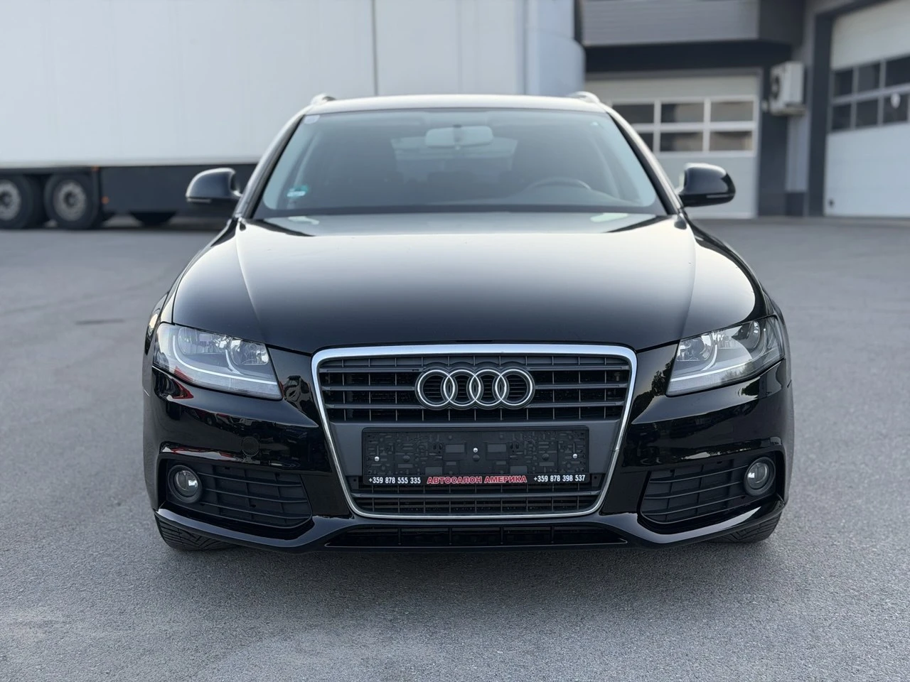 Audi A4 2.0TDI, снимка 2 - Автомобили и джипове - 55105593