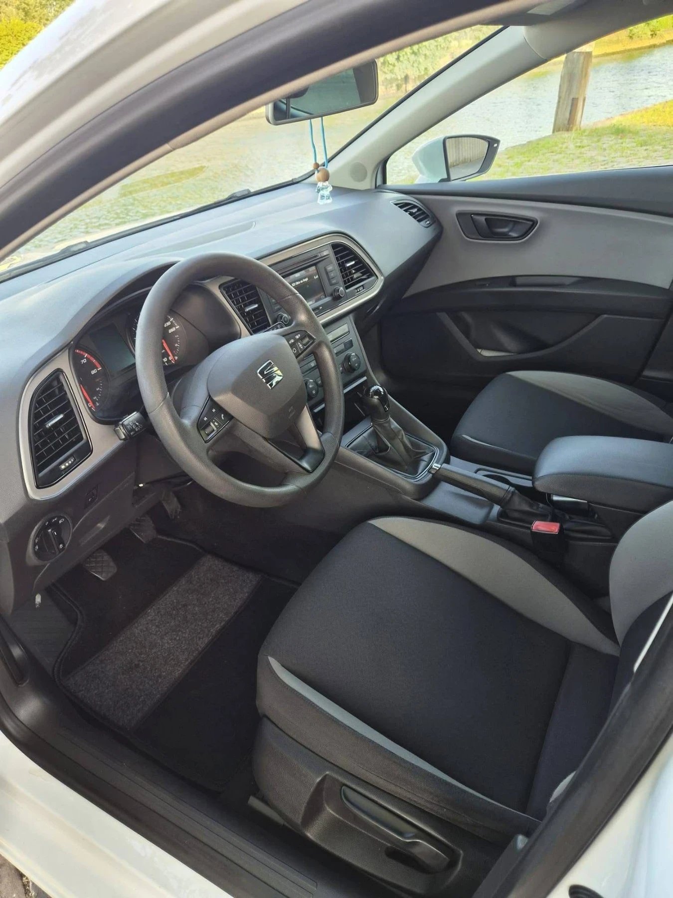 Seat Leon, снимка 5 - Автомобили и джипове - 55211971