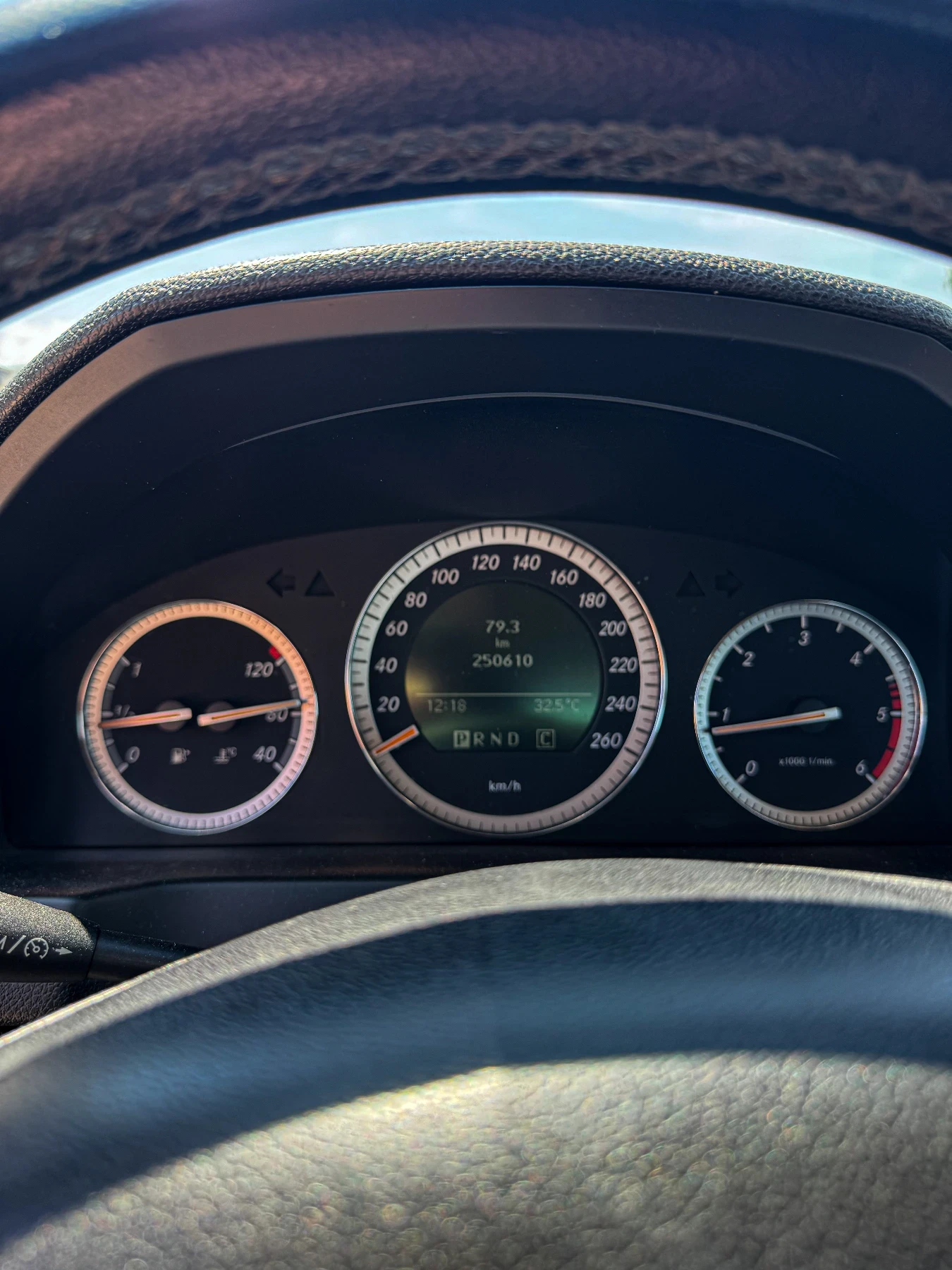 Mercedes-Benz C 220 2.2 CDI, снимка 10 - Автомобили и джипове - 55299509