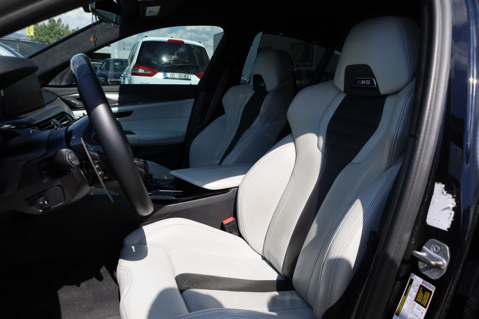 BMW M5 COMPETITION, снимка 16 - Автомобили и джипове - 55835257