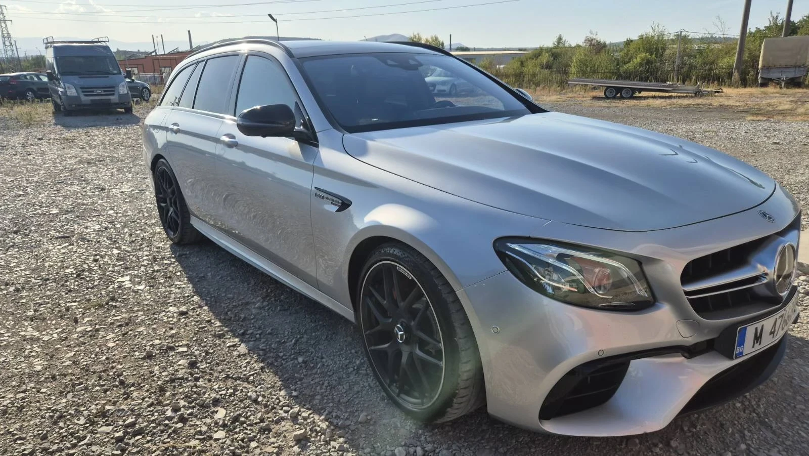 Mercedes-Benz E 63 AMG S - 4 MATIC- FULL, снимка 2 - Автомобили и джипове - 56019595