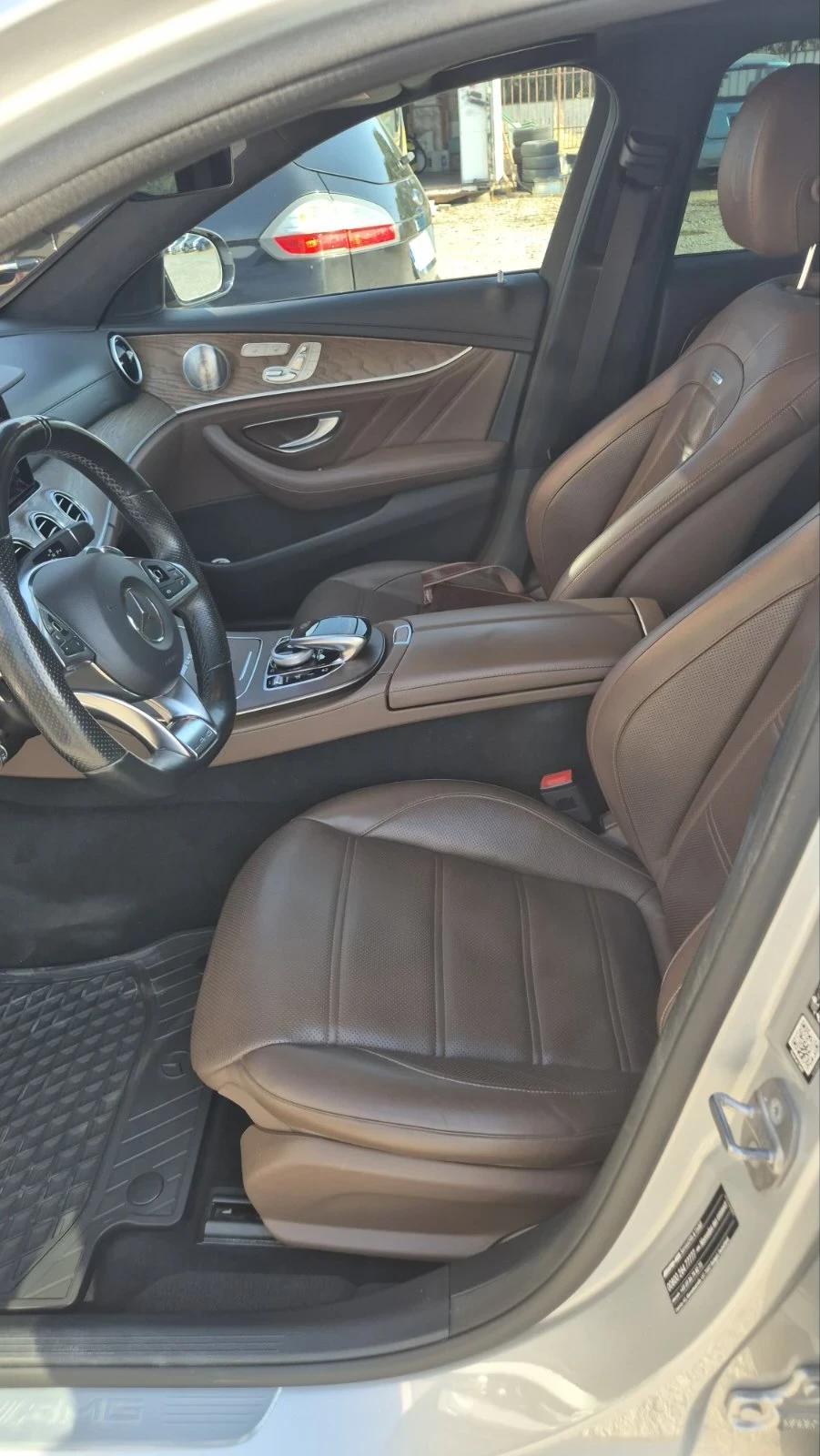 Mercedes-Benz E 63 AMG S - 4 MATIC- FULL, снимка 5 - Автомобили и джипове - 56019595