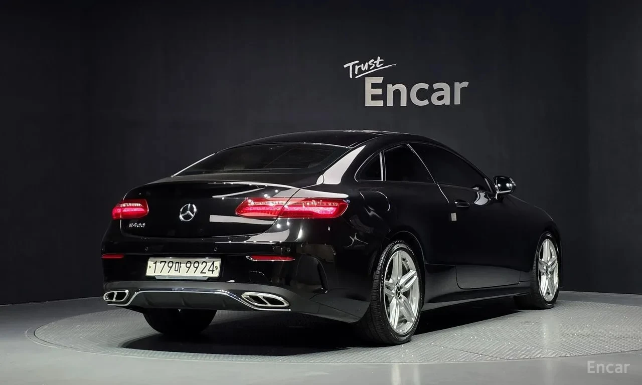 Mercedes-Benz E 220 АМГ ПАКЕТ/d Coupe/ХЕДЪП/ПАНОРАМА/ПОДГРЕВ/, снимка 2 - Автомобили и джипове - 56155990