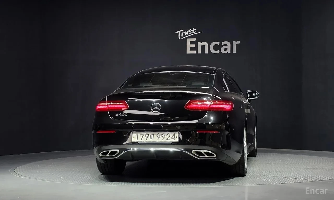 Mercedes-Benz E 220 АМГ ПАКЕТ/d Coupe/ХЕДЪП/ПАНОРАМА/ПОДГРЕВ/, снимка 4 - Автомобили и джипове - 56155990
