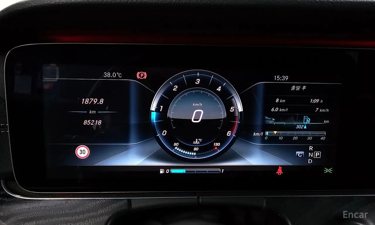Mercedes-Benz E 220 АМГ ПАКЕТ/d Coupe/ХЕДЪП/ПАНОРАМА/ПОДГРЕВ/, снимка 8 - Автомобили и джипове - 56155990