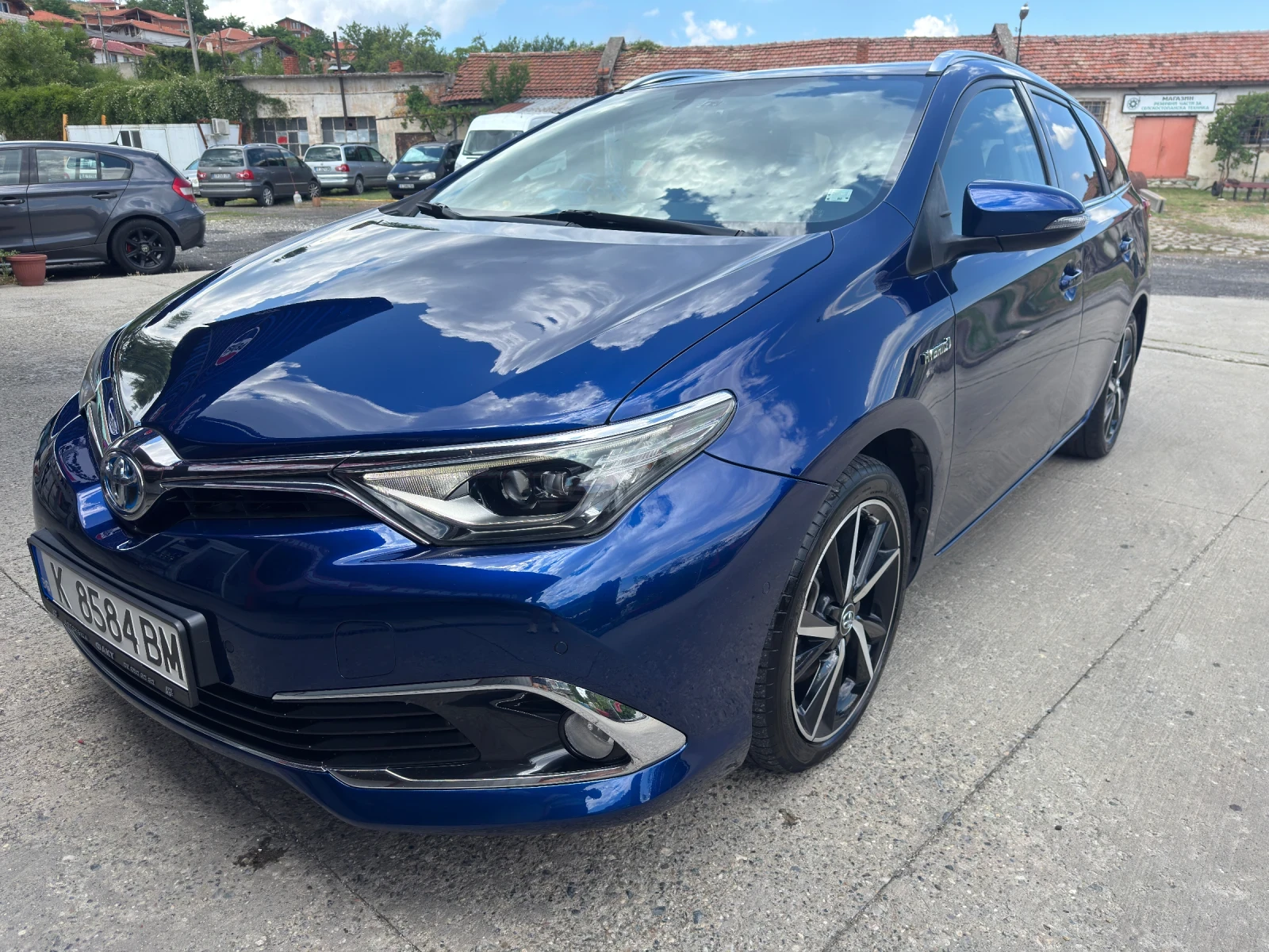 Toyota Auris, снимка 3 - Автомобили и джипове - 56244416