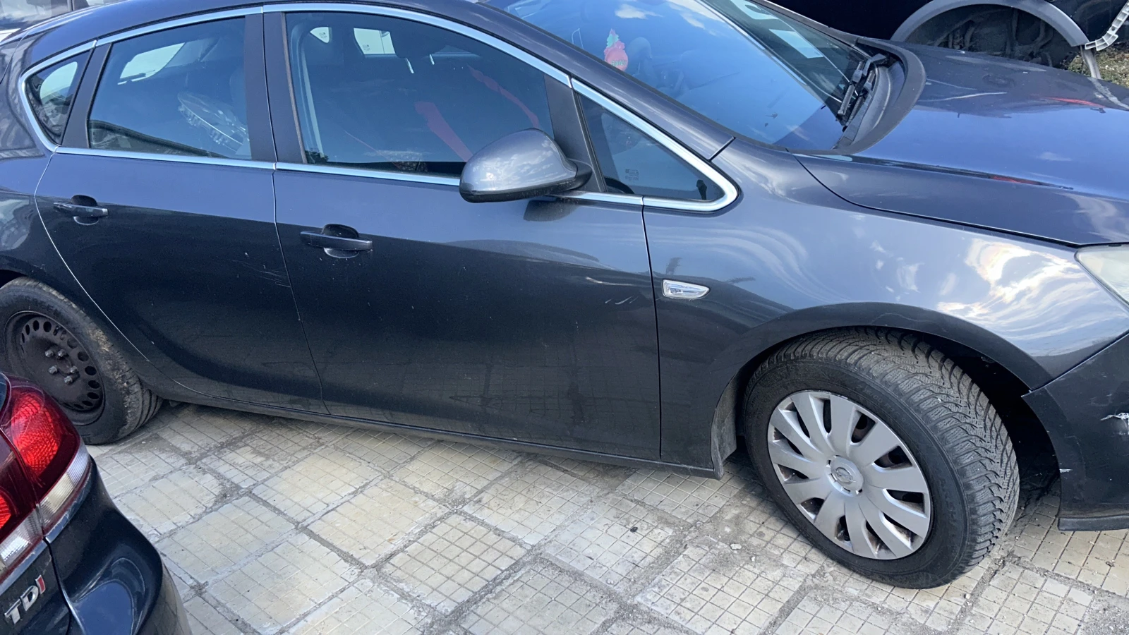 Opel Astra 1.7 CDTI  на части, снимка 2 - Автомобили и джипове - 56266041