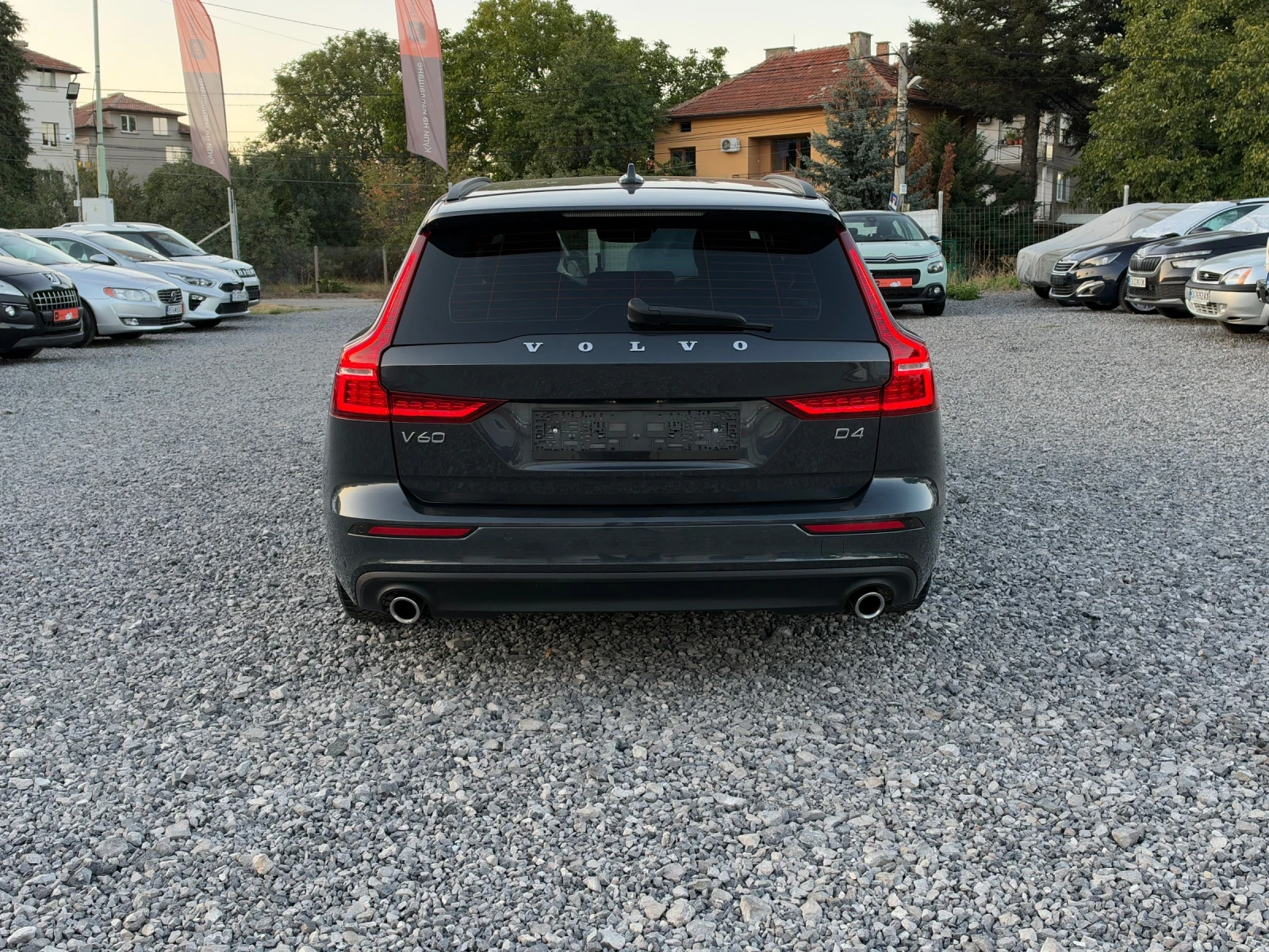 Volvo V60 2.0 D4 (190hp) | 8 Automatic | Momentum | Euro 6, снимка 6 - Автомобили и джипове - 56299128