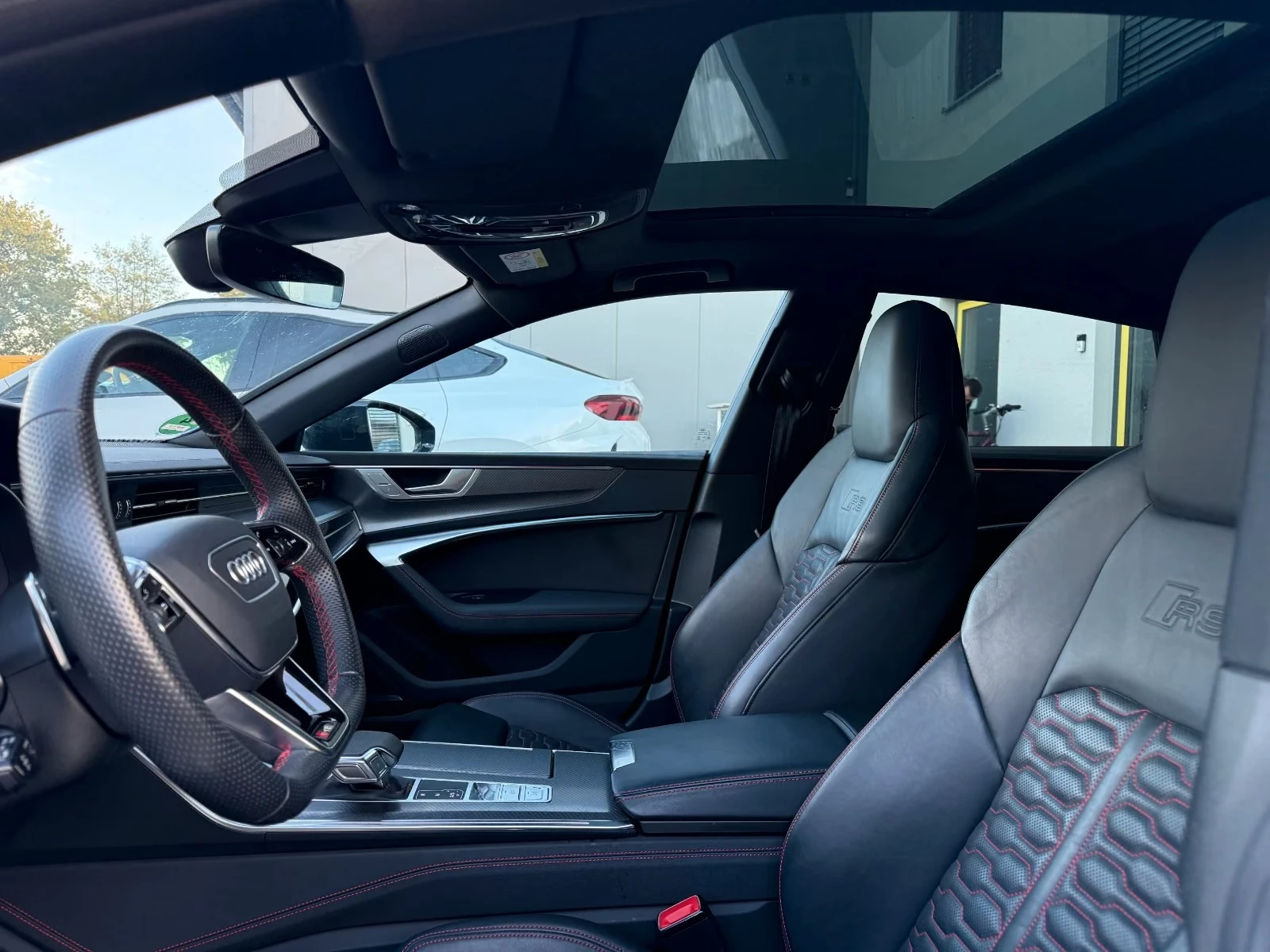 Audi Rs7 S.BACK/600HP/CERAMIC/PANO/B&O/360/VENT/364h | Mobile.bg � ����������� 11