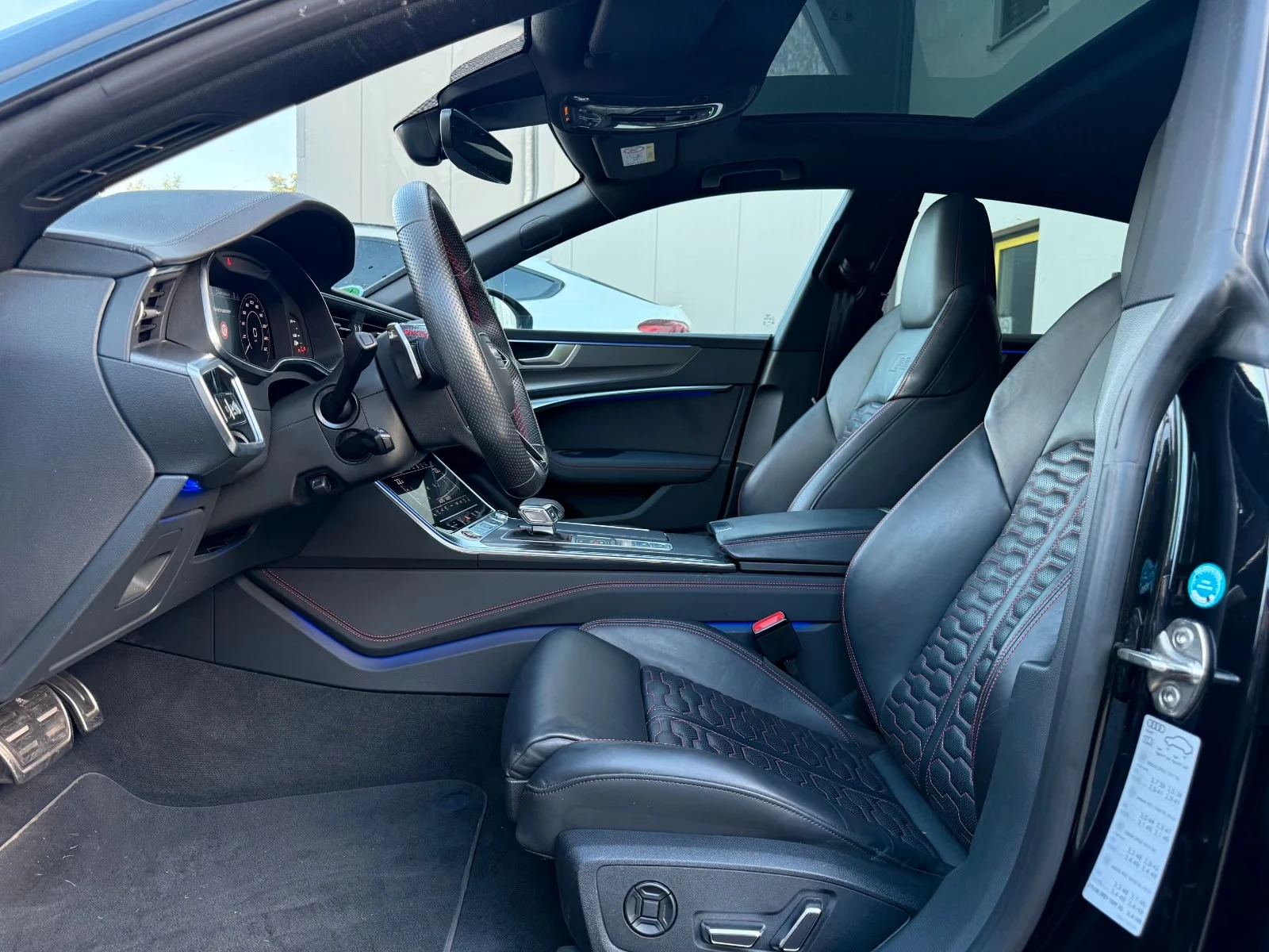 Audi Rs7 S.BACK/600HP/CERAMIC/PANO/B&O/360/VENT/364h | Mobile.bg � ����������� 12