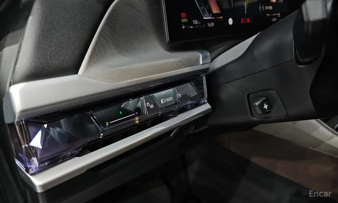 BMW 740 sDrive | LED | PANO | Обдух | Подгрев , снимка 16 - Автомобили и джипове - 56706164