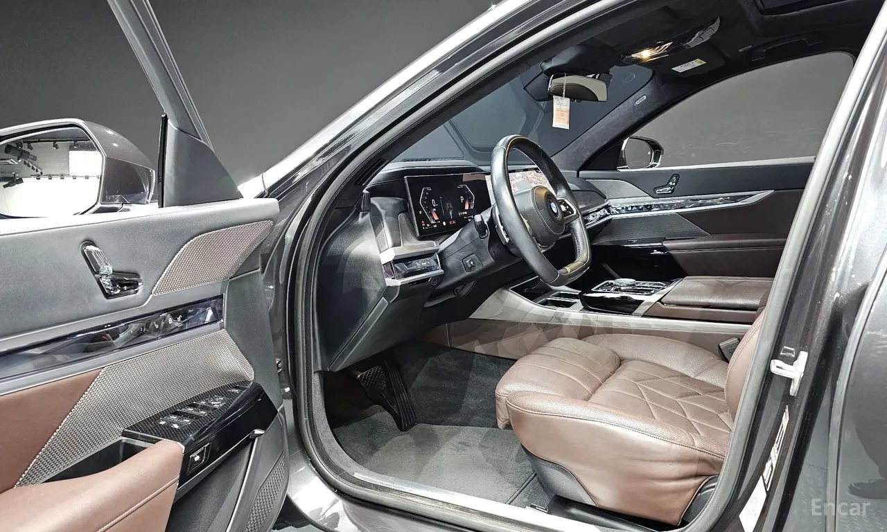 BMW 740 sDrive | LED | PANO | Обдух | Подгрев , снимка 7 - Автомобили и джипове - 56706164