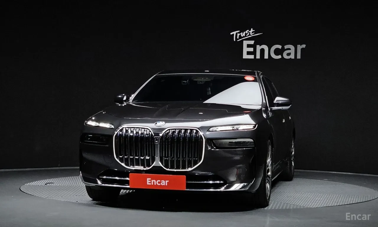 BMW 740 sDrive | LED | PANO | Обдух | Подгрев , снимка 3 - Автомобили и джипове - 56706164