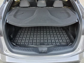Toyota C-HR benzin , снимка 7