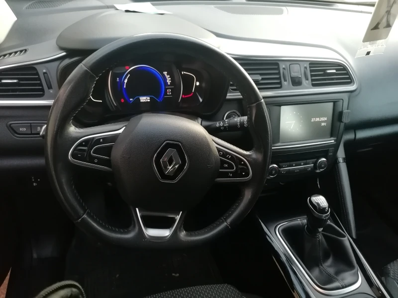 Renault Kadjar 1.6 Euro 6, снимка 12 - Автомобили и джипове - 47971853