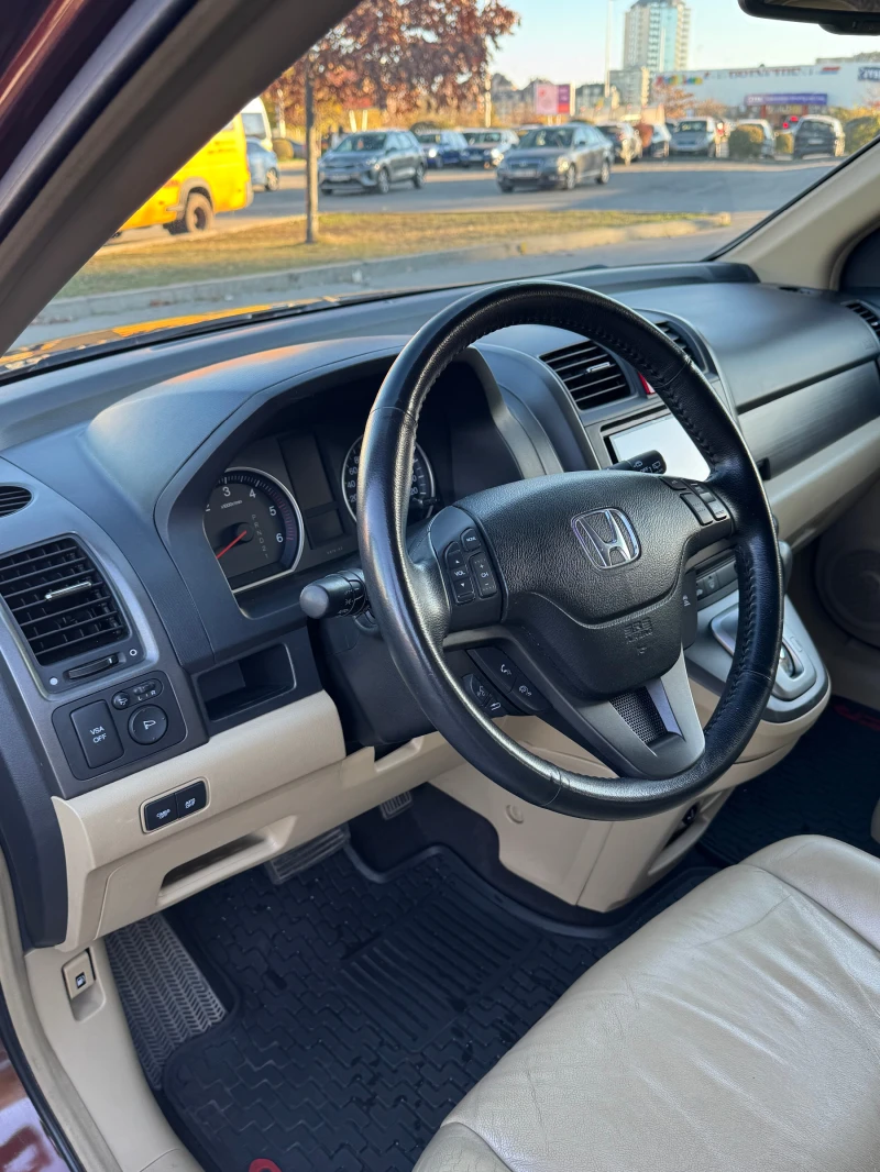 Honda Cr-v 2.2iDTEC/АВТОМАТ/Executive/FACELIFT/Нави/Пано/FULL, снимка 16 - Автомобили и джипове - 48019170