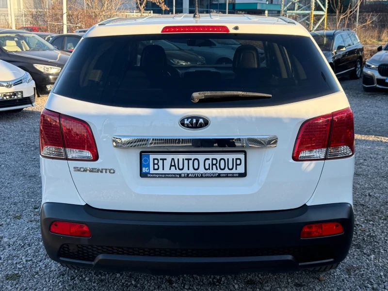 Kia Sorento 2.4i , снимка 6 - Автомобили и джипове - 52419777