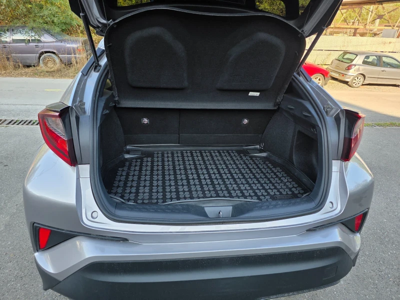 Toyota C-HR benzin , снимка 6 - Автомобили и джипове - 52715007