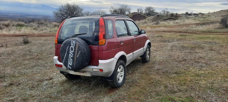 Daihatsu Terios, снимка 2 - Автомобили и джипове - 53457579