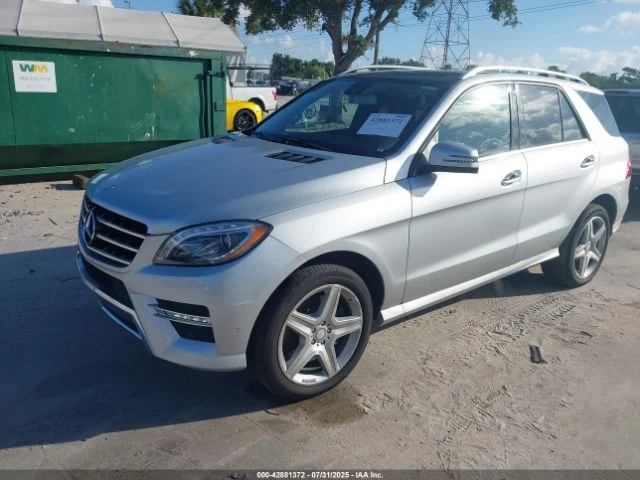 Mercedes-Benz ML 500 AMG* PACK* HARMON* KARDON* ПОДГРЕВ* ОБДУХВАНЕ* МАС - изображение 3