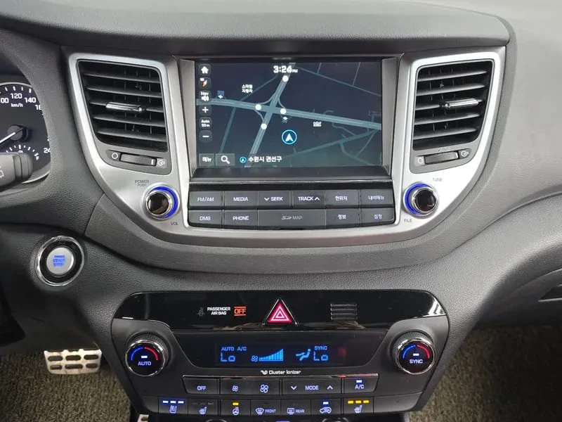 Hyundai Tucson 2.0 2WD EDITION , снимка 13 - Автомобили и джипове - 56293183