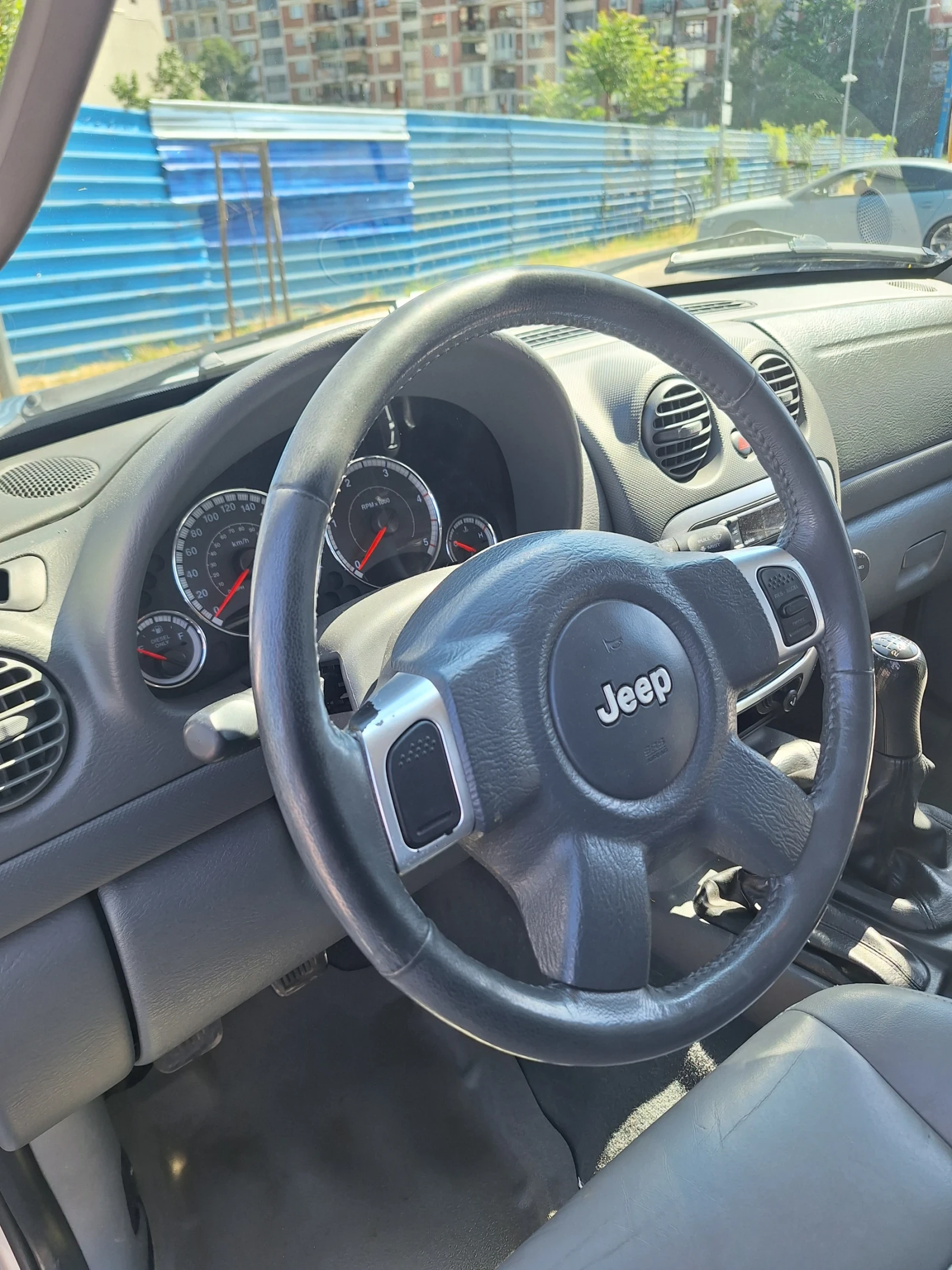 Jeep Cherokee  - изображение 8