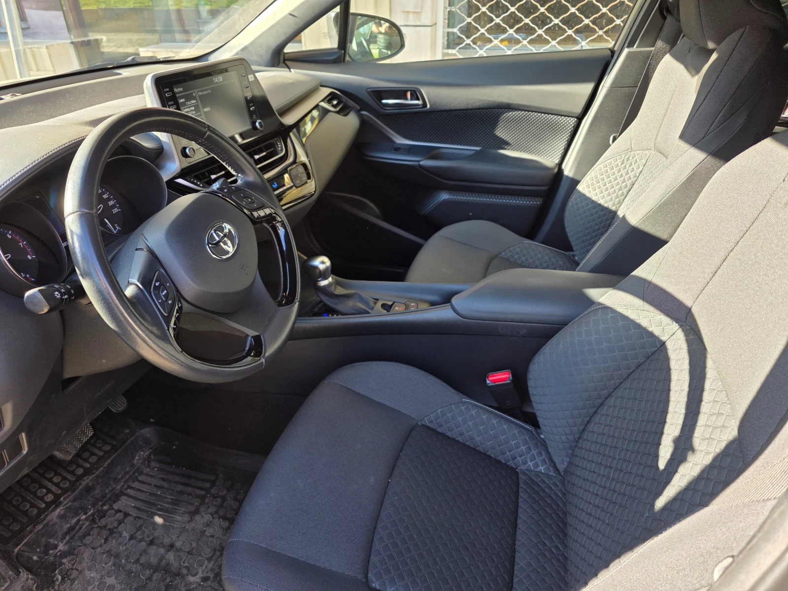 Toyota C-HR benzin  | Mobile.bg � ����������� 5