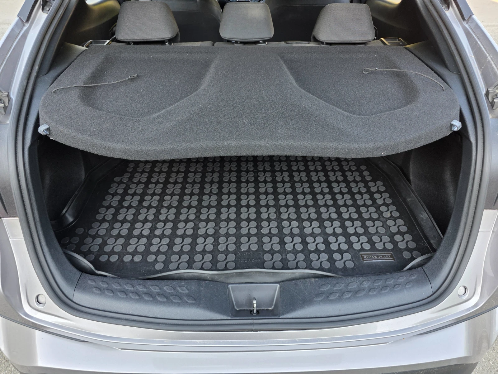 Toyota C-HR benzin  - изображение 7