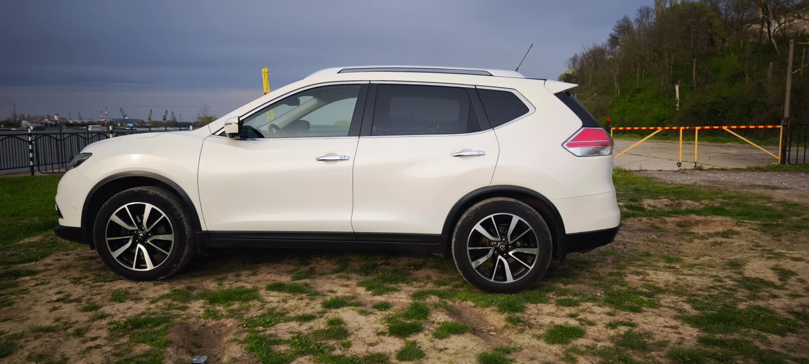 Nissan X-trail �32 | Mobile.bg � ����������� 4