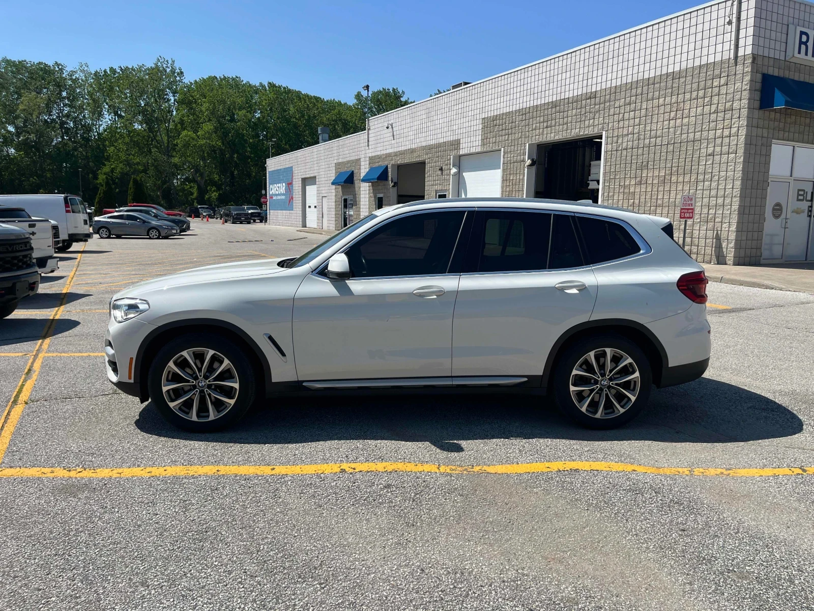 BMW X3 xDrive30i * ПОДГРЕВ * ПАНОРАМА * 2 КЛЮЧА * CARFAX, снимка 2 - Автомобили и джипове - 54722027