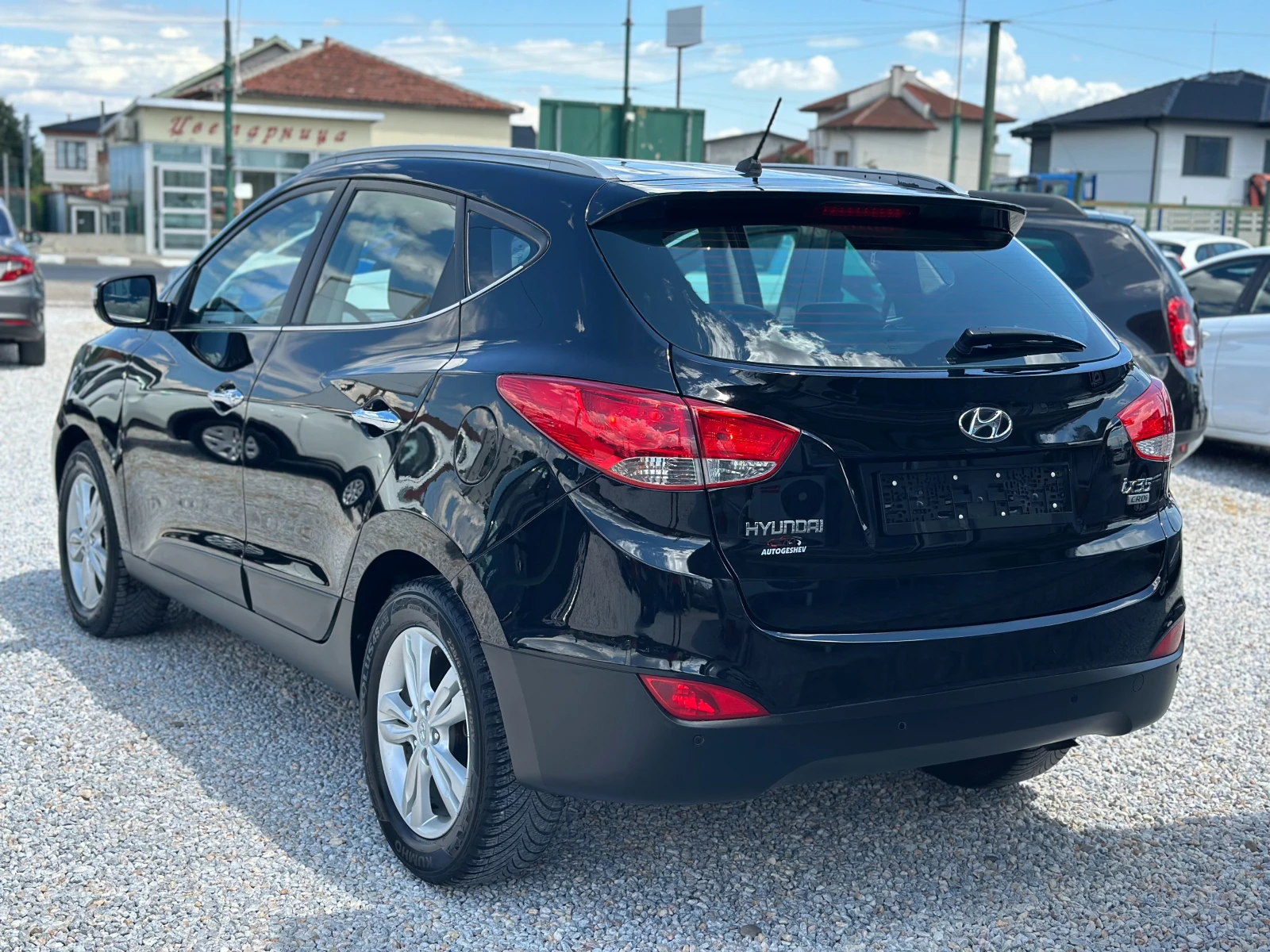 Hyundai IX35 1.7CRDI* NAVI* CarPlay* Подгрев* , снимка 4 - Автомобили и джипове - 55224732