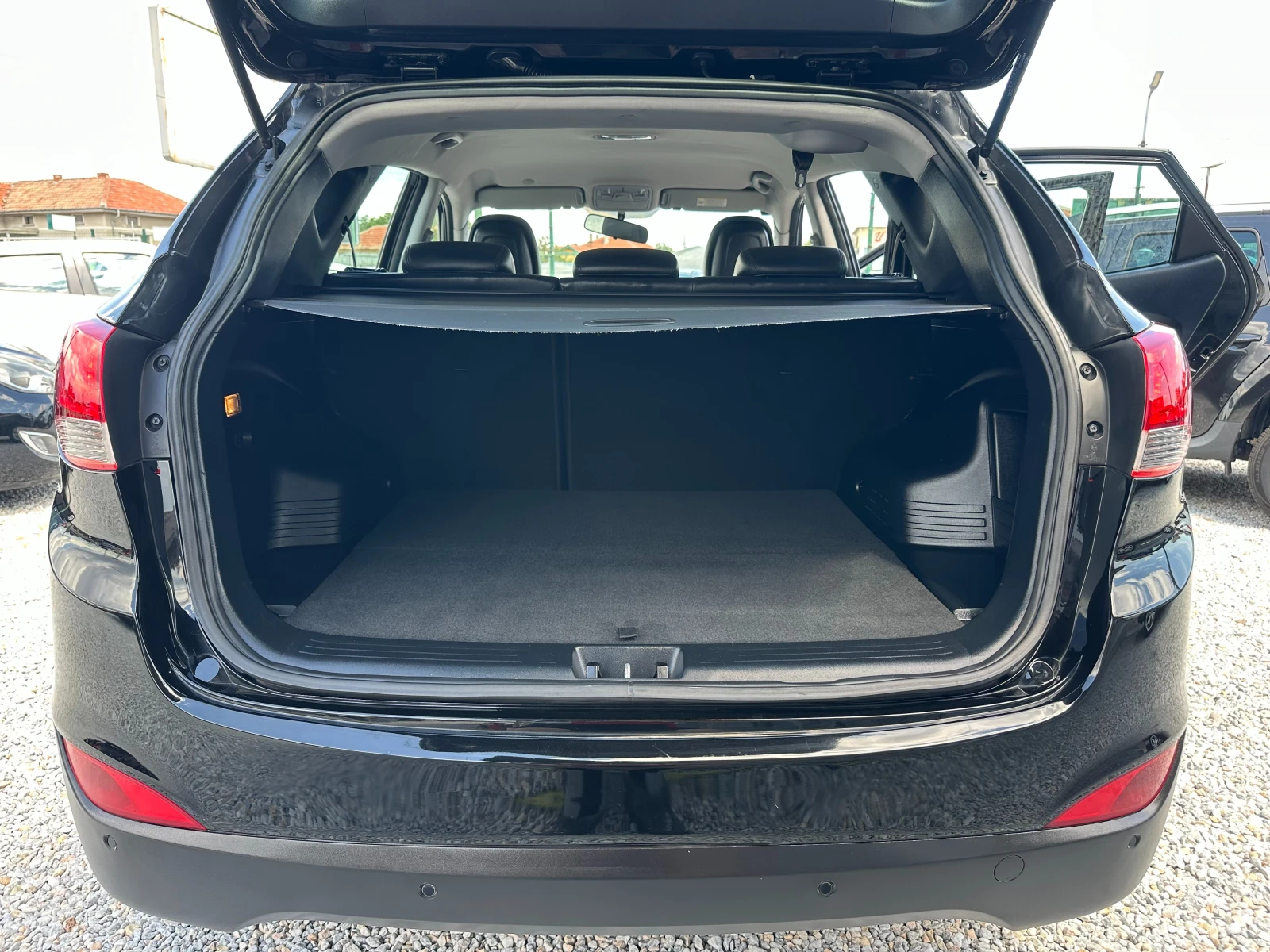 Hyundai IX35 1.7CRDI* NAVI* CarPlay* Подгрев* , снимка 10 - Автомобили и джипове - 55224732