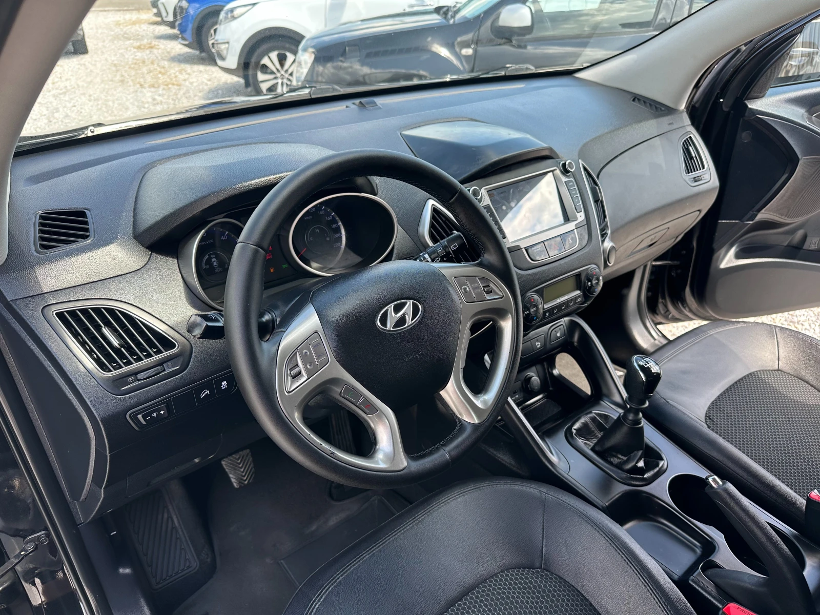 Hyundai IX35 1.7CRDI* NAVI* CarPlay* Подгрев* , снимка 16 - Автомобили и джипове - 55224732