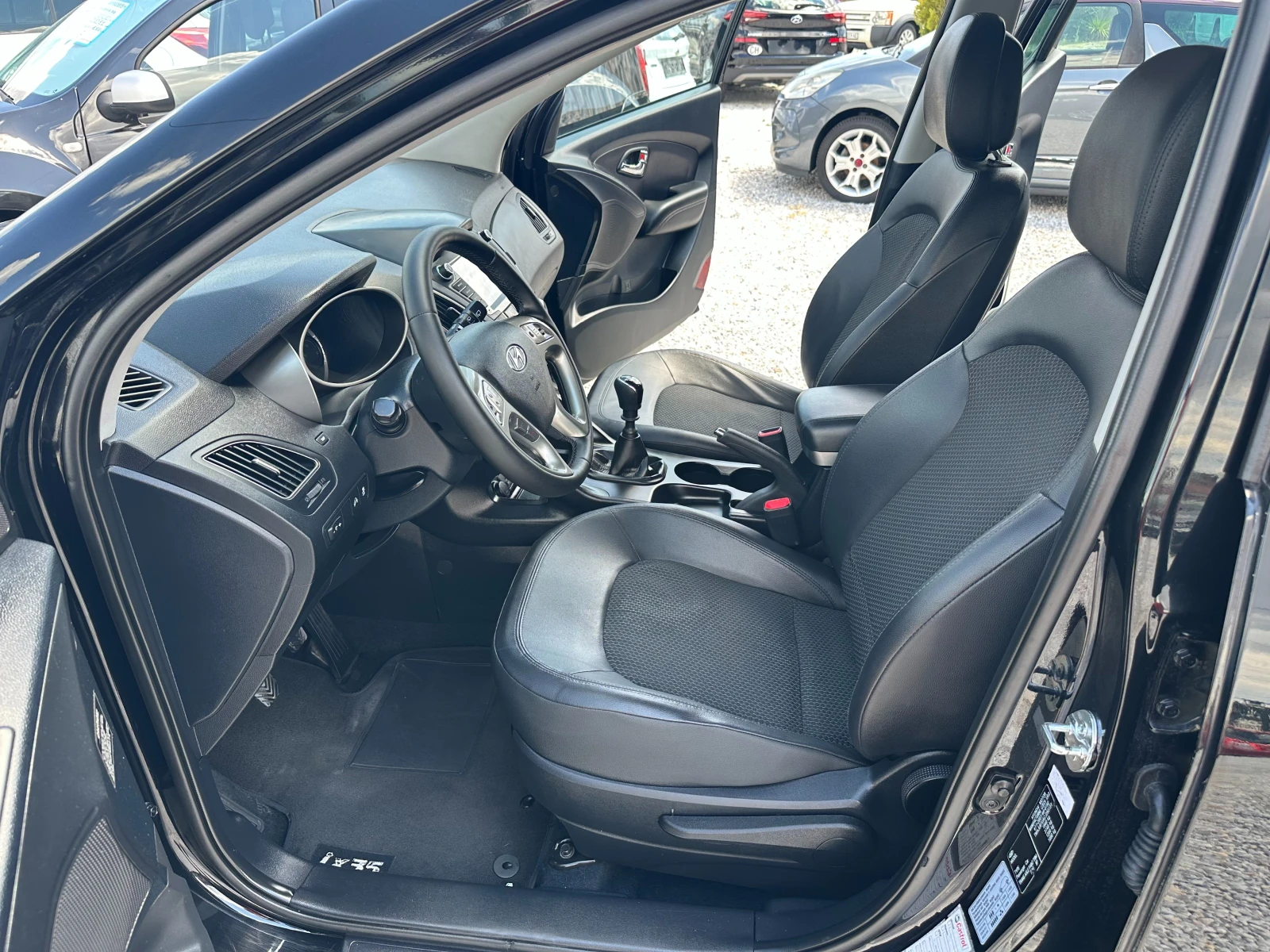 Hyundai IX35 1.7CRDI* NAVI* CarPlay* Подгрев* , снимка 15 - Автомобили и джипове - 55224732