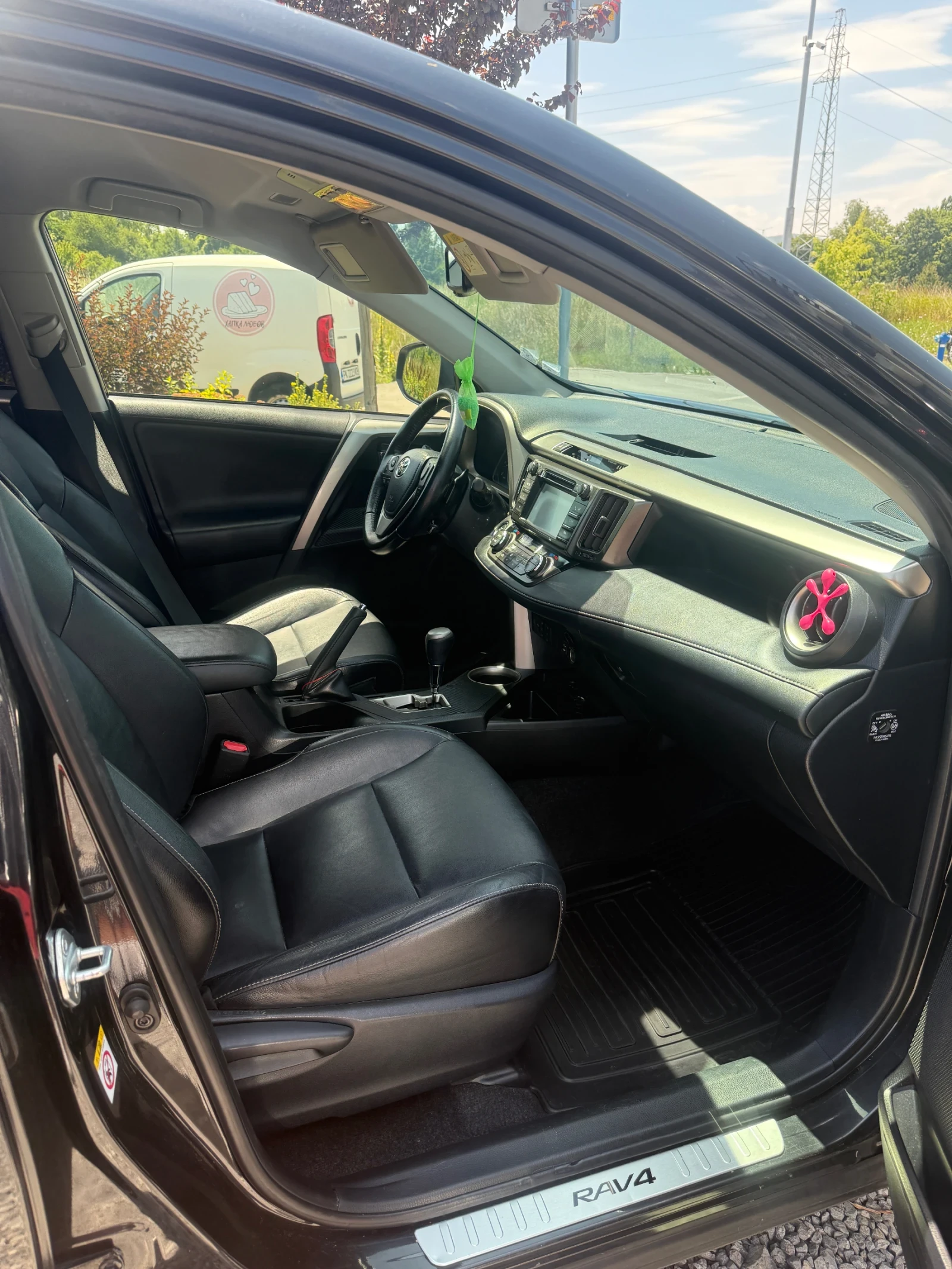 Toyota Rav4, снимка 17 - Автомобили и джипове - 55316374