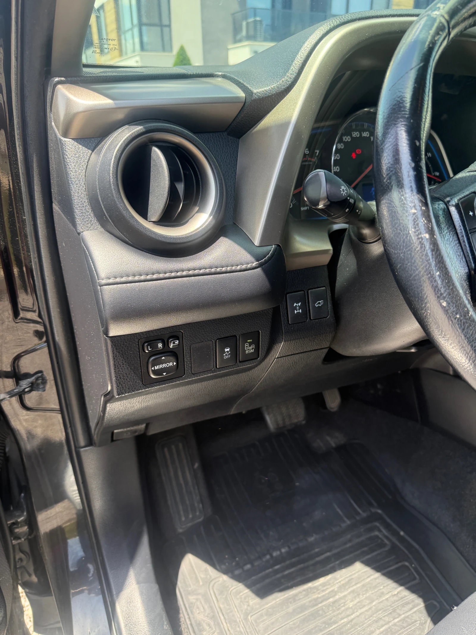 Toyota Rav4, снимка 8 - Автомобили и джипове - 55316374