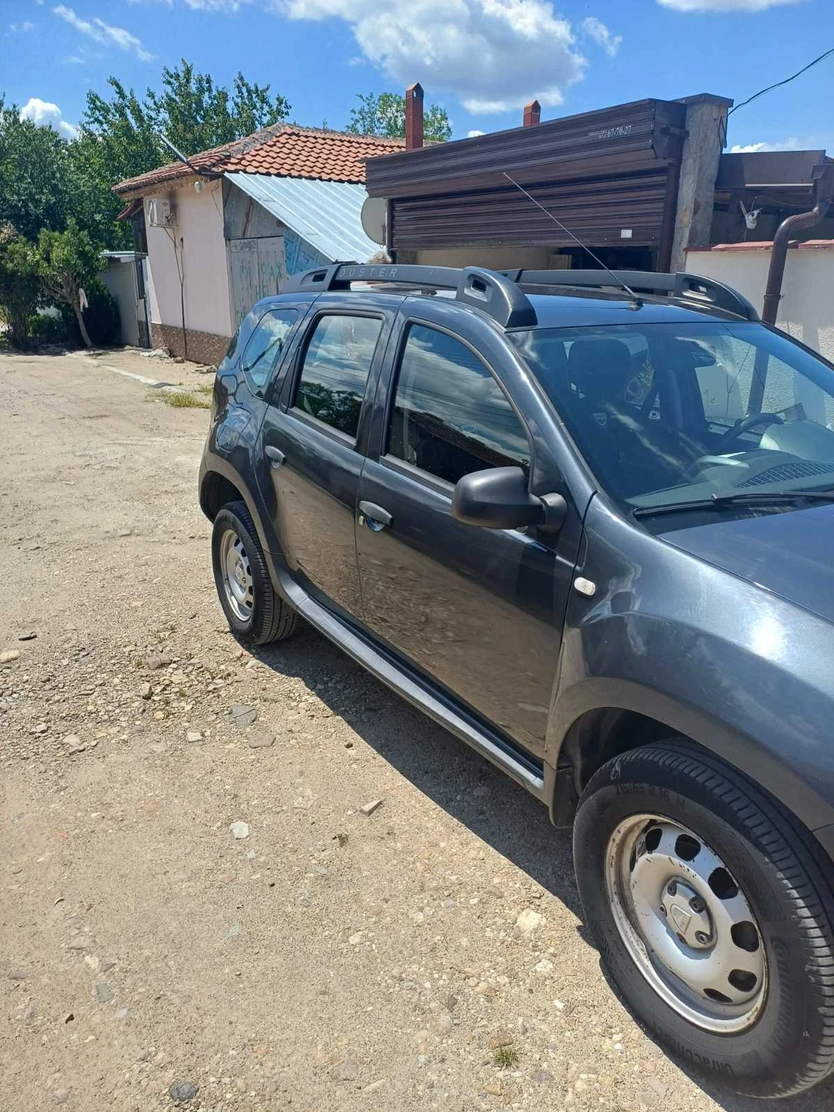 Dacia Duster, снимка 3 - Автомобили и джипове - 55353358