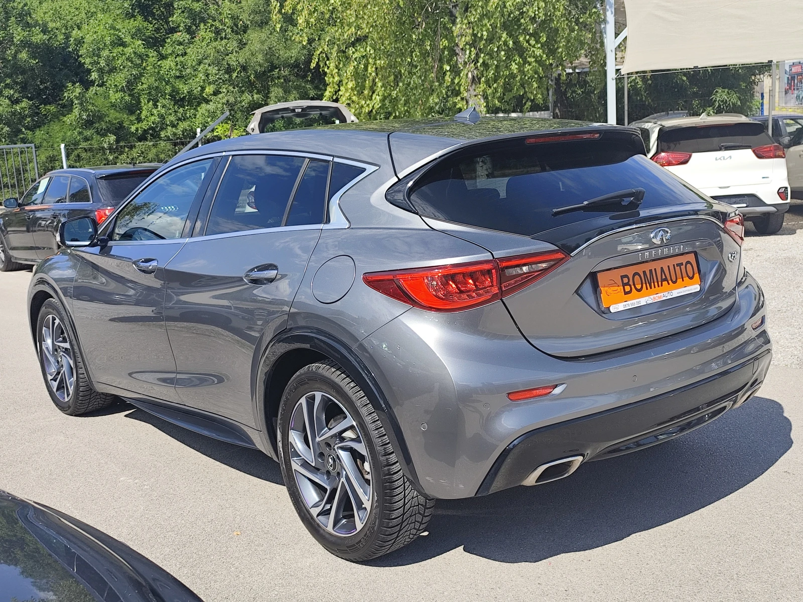 Infiniti Q30 1.5D* EURO6B* LED* NAVI* CAMERA 360* ПОДГРЕВ, снимка 5 - Автомобили и джипове - 55441416