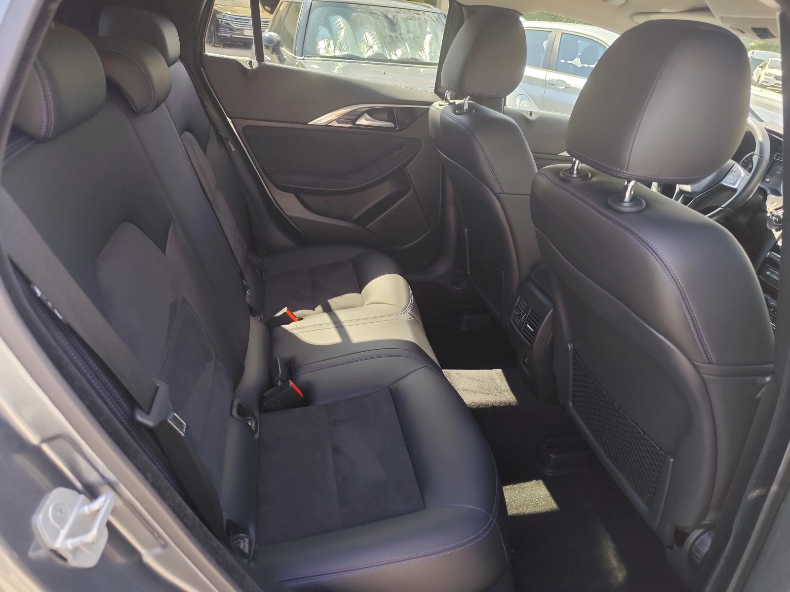 Infiniti Q30 1.5D* EURO6B* LED* NAVI* CAMERA 360* ПОДГРЕВ, снимка 12 - Автомобили и джипове - 55441416