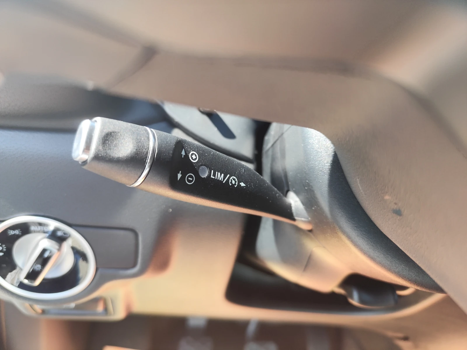 Infiniti Q30 1.5D* EURO6B* LED* NAVI* CAMERA 360* ПОДГРЕВ, снимка 11 - Автомобили и джипове - 55441416
