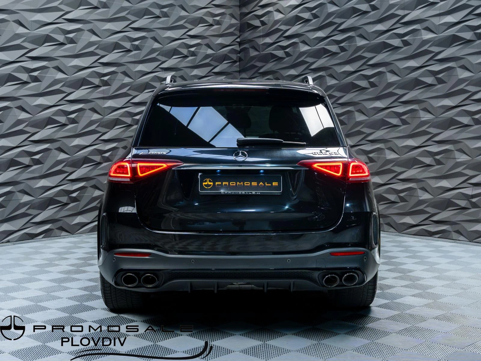 Mercedes-Benz GLE 53 4MATIC 4MATIC* BURM* 360CAM* AIRMATIC* AMG-LINE* , снимка 4 - Автомобили и джипове - 55537477