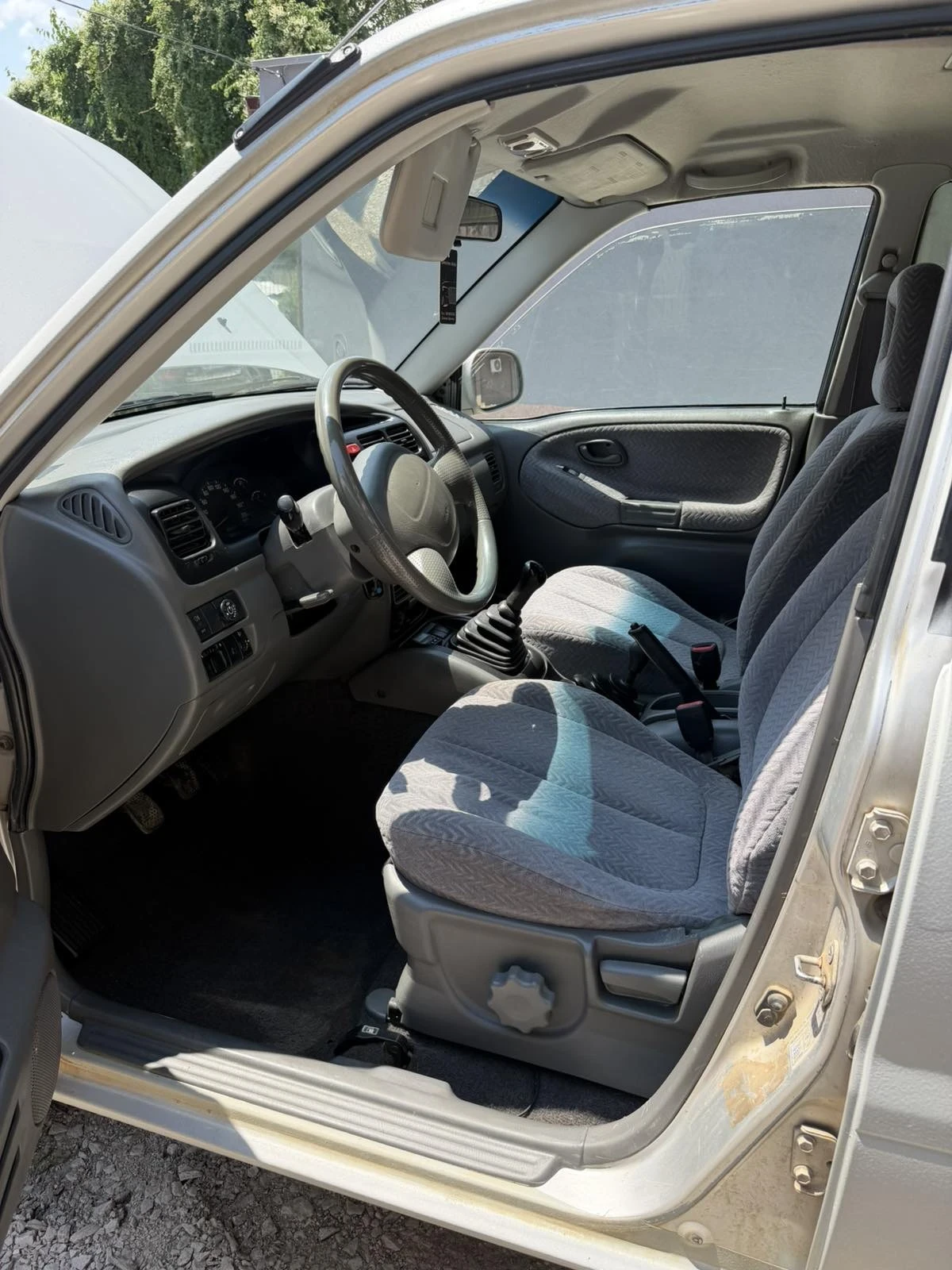 Suzuki Grand vitara, снимка 13 - Автомобили и джипове - 56006915