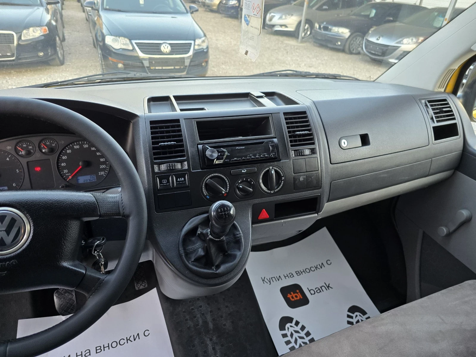 VW Transporter 1.9TDI, снимка 13 - Бусове и автобуси - 53866721