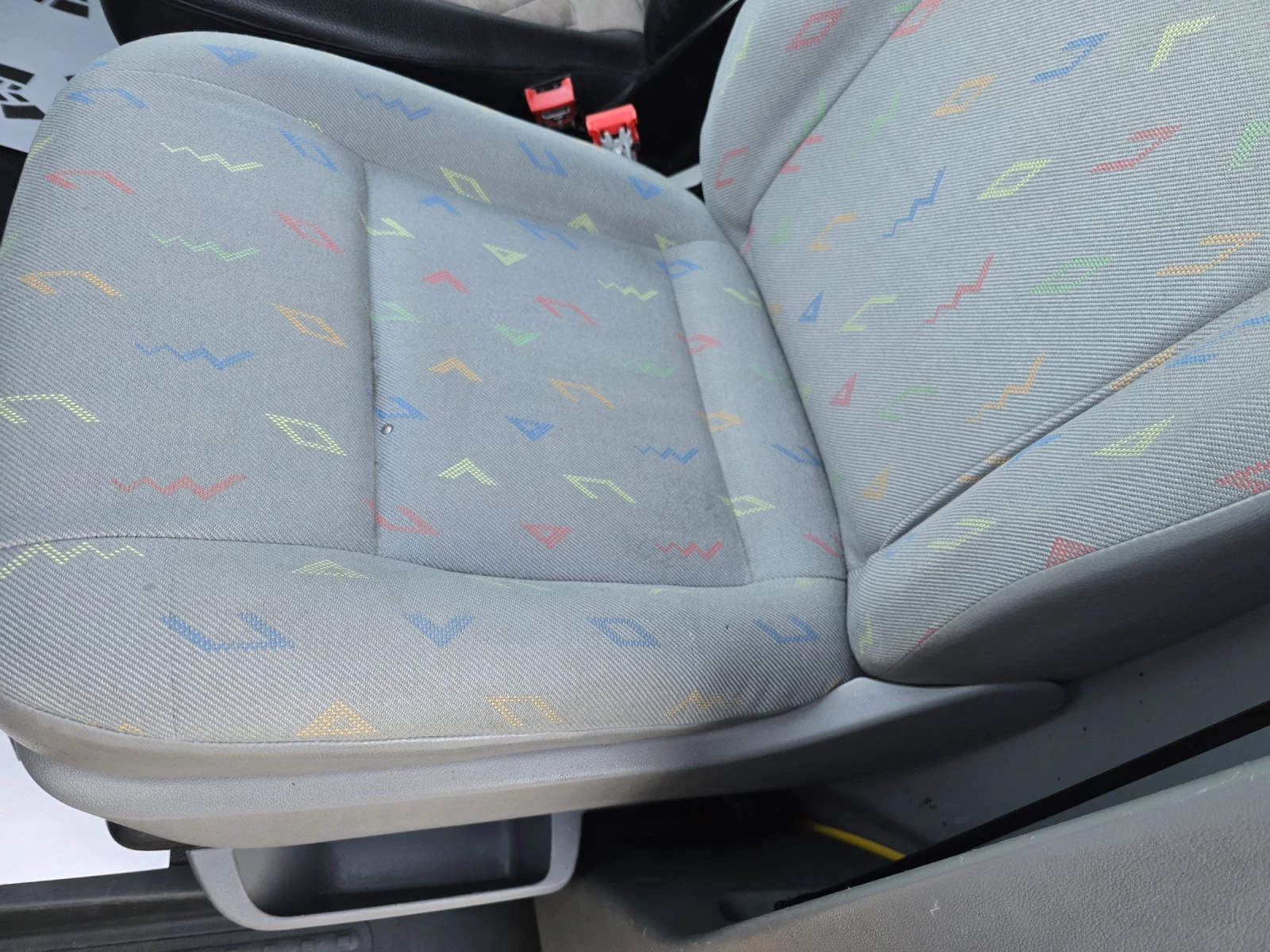 VW Transporter 1.9TDI, снимка 8 - Бусове и автобуси - 53866721