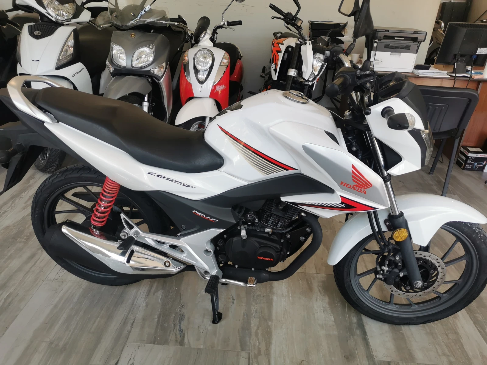 Honda Cbf CB125F, снимка 3 - Мотоциклети и мототехника - 56288906