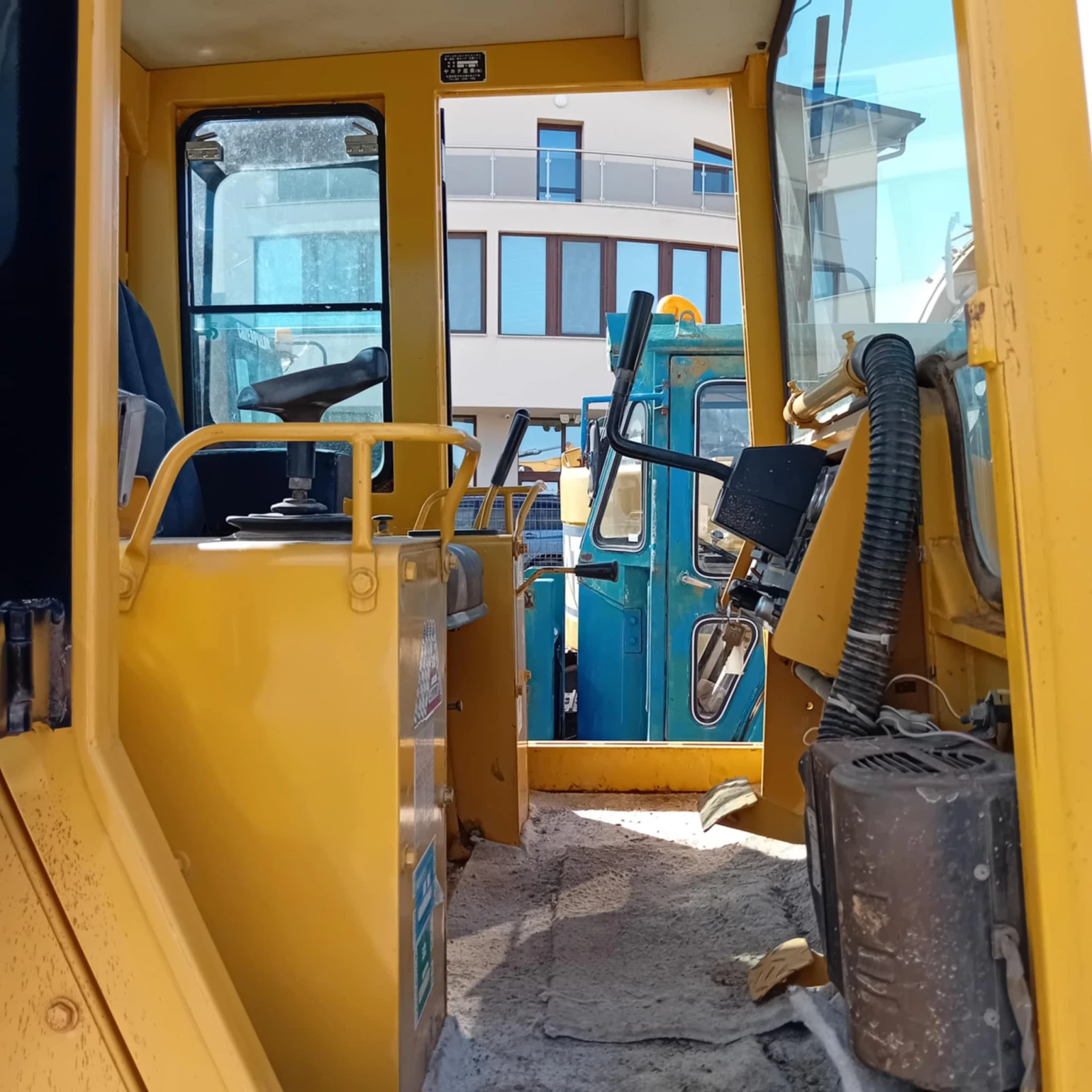 Булдозер Cat D3C * LGP * НАЛИЧЕН * ТОП СЪСТОЯНИЕ *  - изображение 8